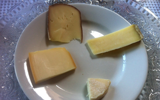 auberge-ferme-le-puits-fleuri-fromages-Dordogne